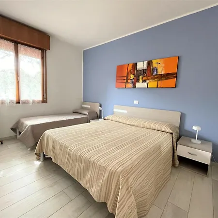 Apartamento First Floor Flat With Terrace And Pool Access
