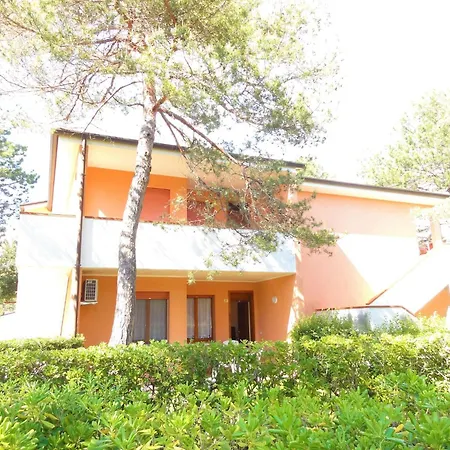 First Floor Flat With Terrace And Pool Access * Bibione