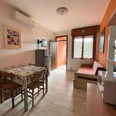 Apartamento First Floor Flat With Terrace And Pool Access