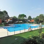 First Floor Flat With Terrace And Pool Access Apartment Bibione