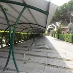 First Floor Flat With Terrace And Pool Access Apartment